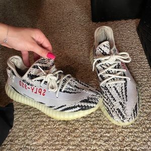 Adidas Yeezy Boost Zebra🦓✨